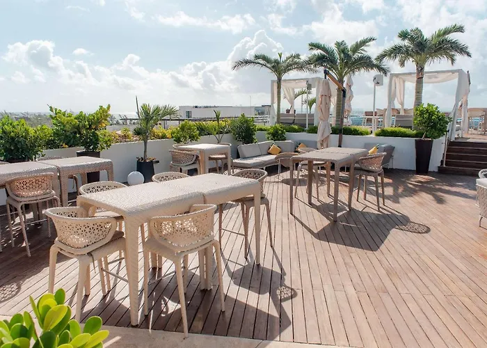 The Reef 28 & (adults Only) Hotel 5*