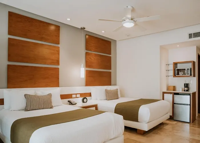 The Reef 28 & (adults Only) Hotel Playa del Carmen