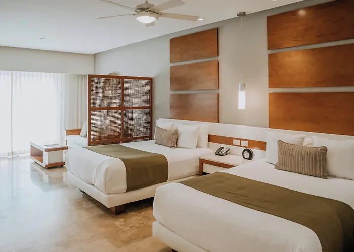 The Reef 28 & (adults Only) 5*